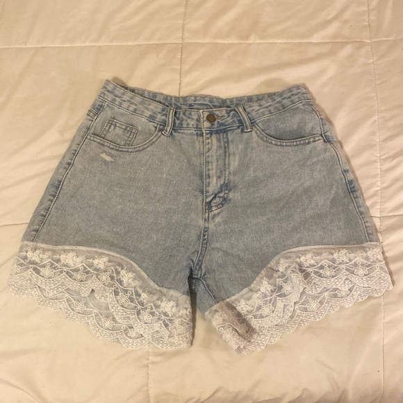 Denim shorts with lace on the bottom - Picture 1 of 3